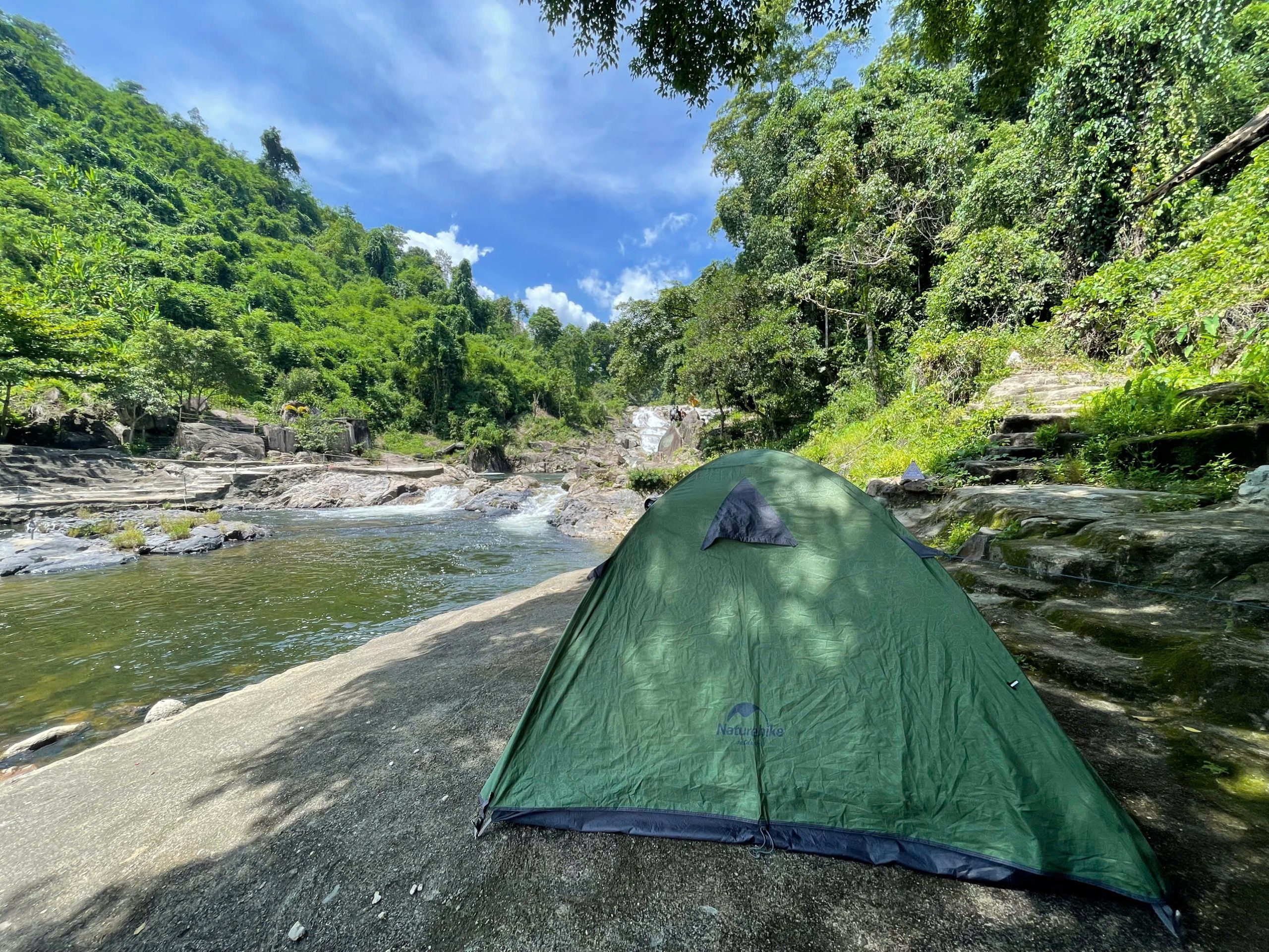 cắm trại qua đêm ở Nha Trang - cắm trại Thác Yang Bay